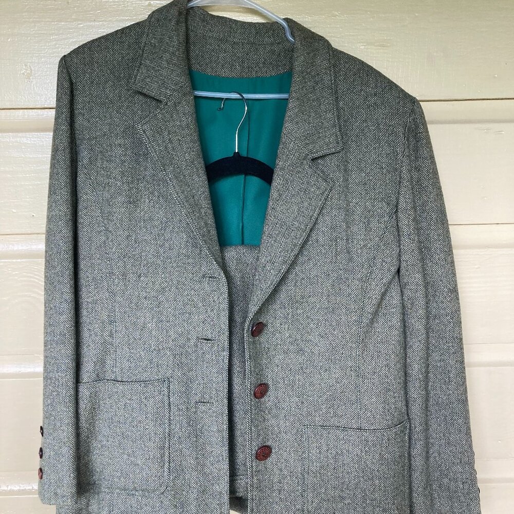 Hand-Made Green Tweed Womens Suit w/Skirt